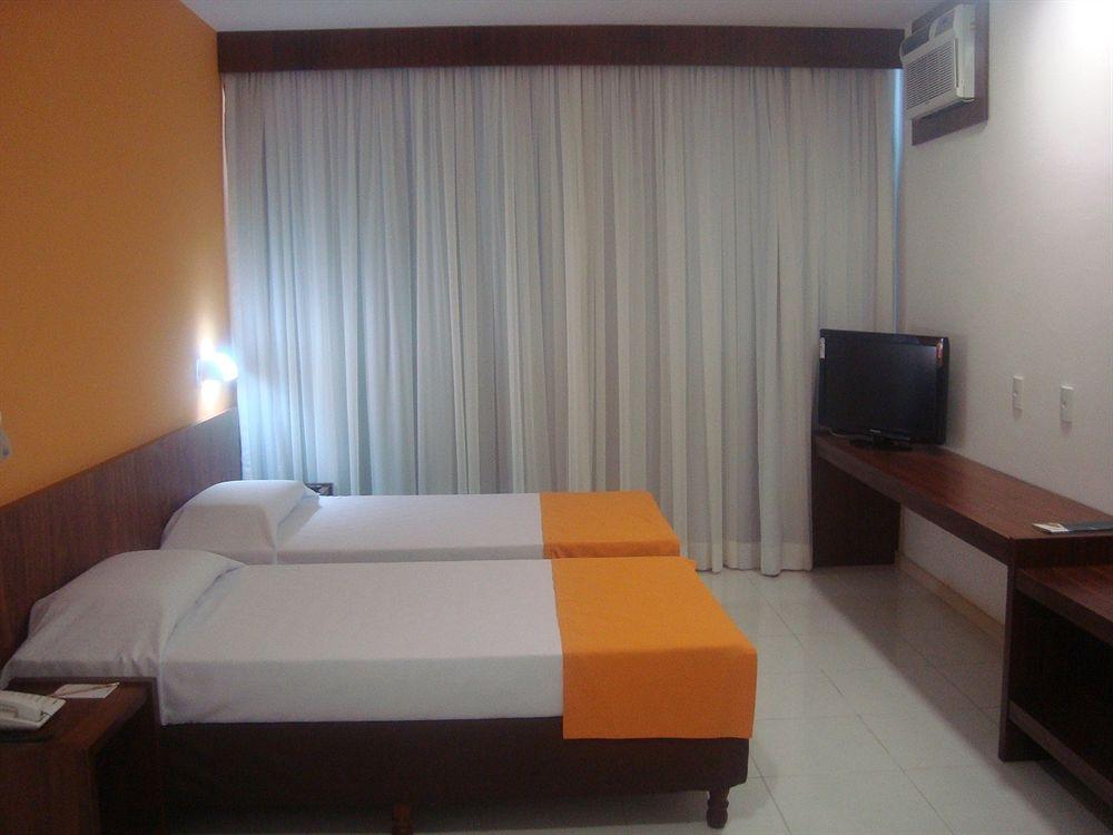 Alice Vitoria Hotel By Nobile מראה חיצוני תמונה