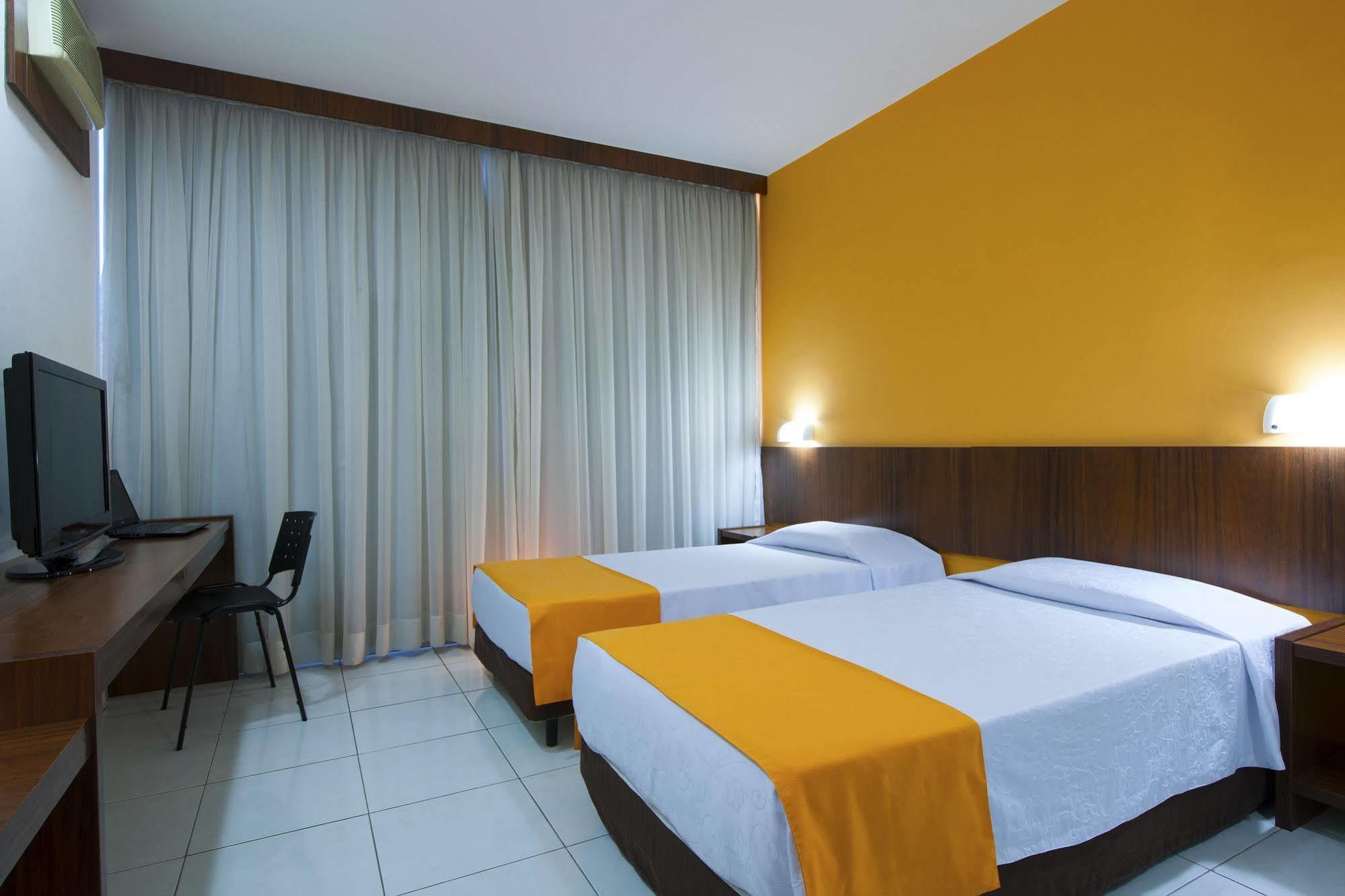 Alice Vitoria Hotel By Nobile מראה חיצוני תמונה